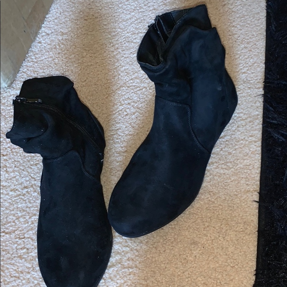 cute black boots